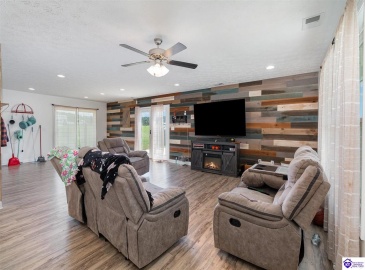 St John Road, Rineyville, Kentucky 40162, ,2 BathroomsBathrooms,For Sale,St John Road,HK24002744 St John Road, Rineyville, Kentucky 40162, ,2 BathroomsBathrooms,For Sale,St John Road,HK24002744