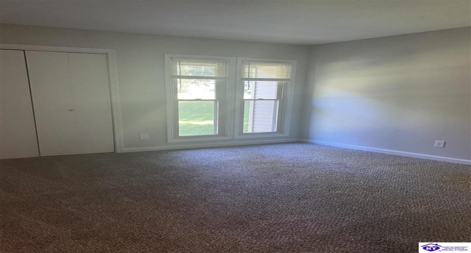 Woods Court, Elizabethtown, Kentucky 42701, ,3 BathroomsBathrooms,For Sale,Woods Court,HK24002747