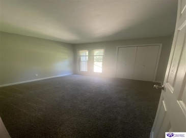 Woods Court, Elizabethtown, Kentucky 42701, ,3 BathroomsBathrooms,For Sale,Woods Court,HK24002747