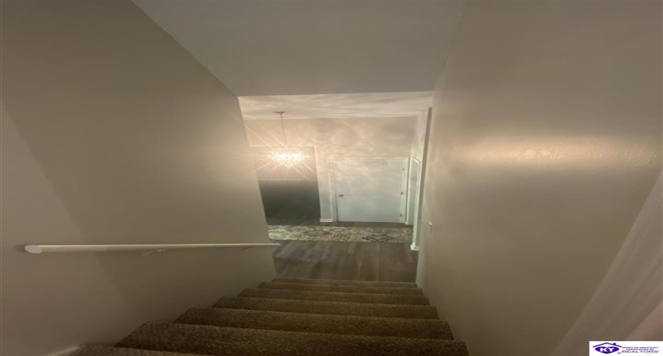 Woods Court, Elizabethtown, Kentucky 42701, ,3 BathroomsBathrooms,For Sale,Woods Court,HK24002747