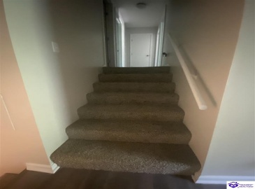 Woods Court, Elizabethtown, Kentucky 42701, ,3 BathroomsBathrooms,For Sale,Woods Court,HK24002747