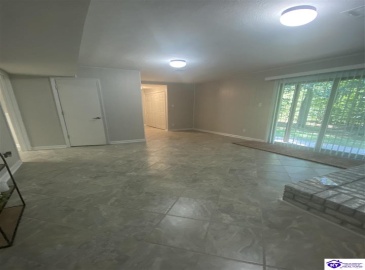 Woods Court, Elizabethtown, Kentucky 42701, ,3 BathroomsBathrooms,For Sale,Woods Court,HK24002747