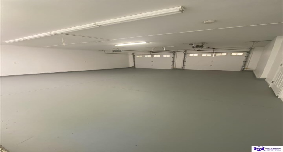 Woods Court, Elizabethtown, Kentucky 42701, ,3 BathroomsBathrooms,For Sale,Woods Court,HK24002747