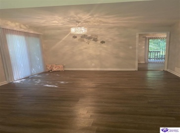 Woods Court, Elizabethtown, Kentucky 42701, ,3 BathroomsBathrooms,For Sale,Woods Court,HK24002747