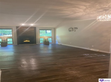 Woods Court, Elizabethtown, Kentucky 42701, ,3 BathroomsBathrooms,For Sale,Woods Court,HK24002747