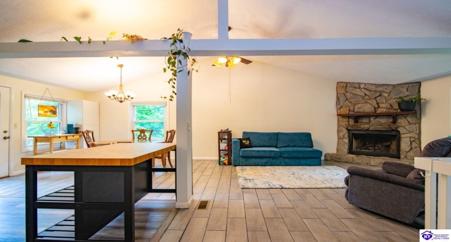 Wildflower Ridge Road, Brandenburg, Kentucky 40108, ,3 BathroomsBathrooms,For Sale,Wildflower Ridge Road,HK24002756