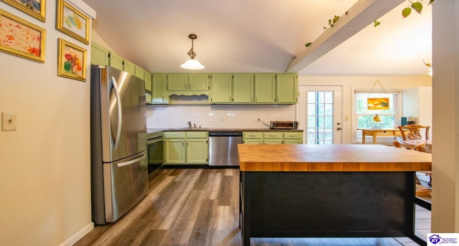 Wildflower Ridge Road, Brandenburg, Kentucky 40108, ,3 BathroomsBathrooms,For Sale,Wildflower Ridge Road,HK24002756