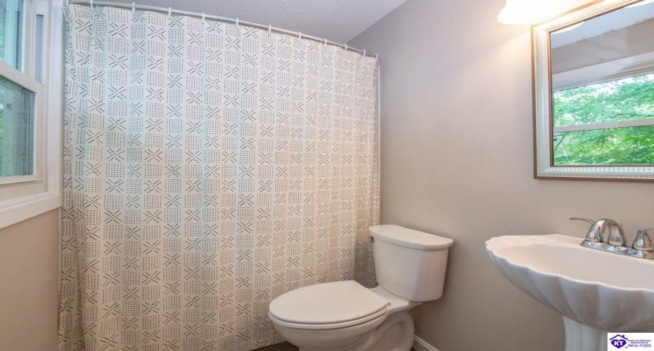 Wildflower Ridge Road, Brandenburg, Kentucky 40108, ,3 BathroomsBathrooms,For Sale,Wildflower Ridge Road,HK24002756