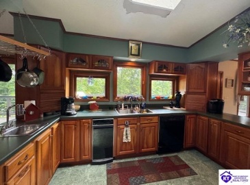 Parkside Drive, Falls Of Rough, Kentucky 40119, ,4 BathroomsBathrooms,For Sale,Parkside Drive,HK24002759