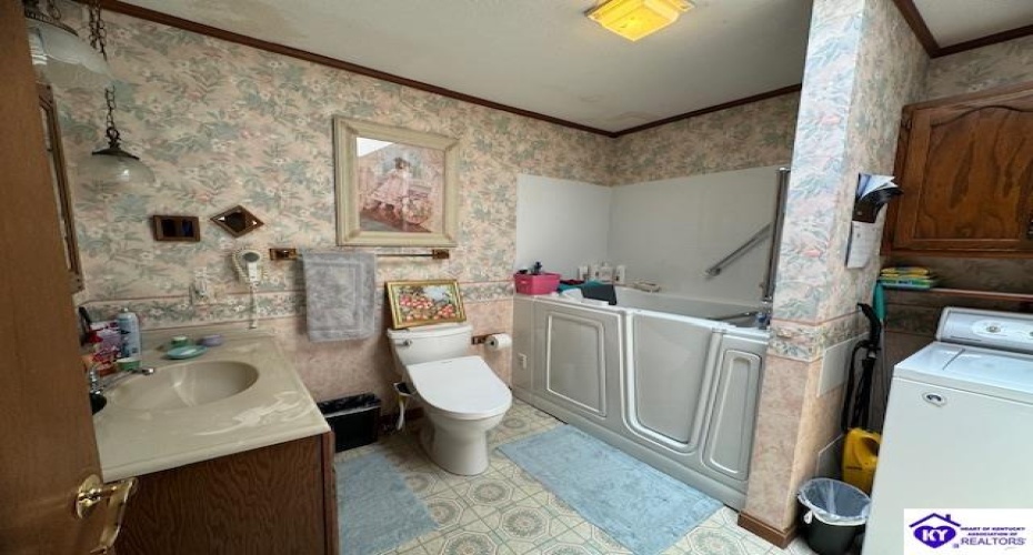 Parkside Drive, Falls Of Rough, Kentucky 40119, ,4 BathroomsBathrooms,For Sale,Parkside Drive,HK24002759