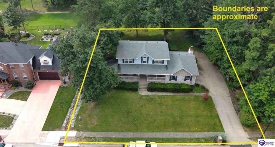 Greenview Circle, Elizabethtown, Kentucky 42701, ,3 BathroomsBathrooms,For Sale,Greenview Circle,HK24002763