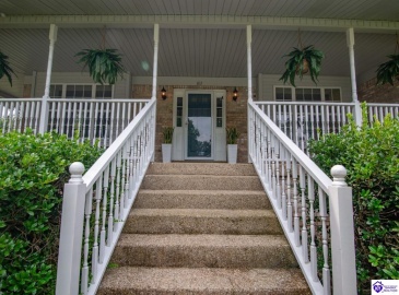 Greenview Circle, Elizabethtown, Kentucky 42701, ,3 BathroomsBathrooms,For Sale,Greenview Circle,HK24002763