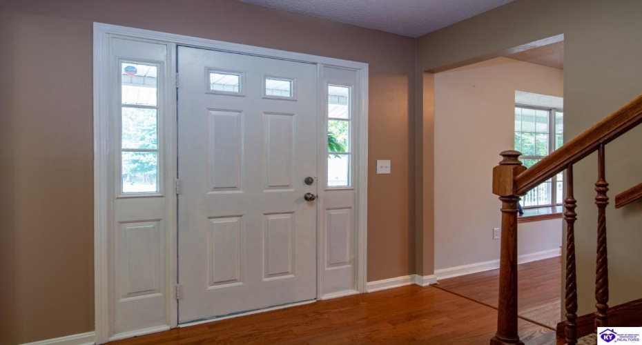 Greenview Circle, Elizabethtown, Kentucky 42701, ,3 BathroomsBathrooms,For Sale,Greenview Circle,HK24002763