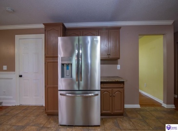 Greenview Circle, Elizabethtown, Kentucky 42701, ,3 BathroomsBathrooms,For Sale,Greenview Circle,HK24002763