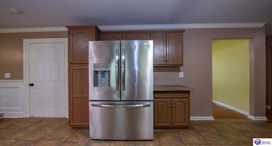 Greenview Circle, Elizabethtown, Kentucky 42701, ,3 BathroomsBathrooms,For Sale,Greenview Circle,HK24002763