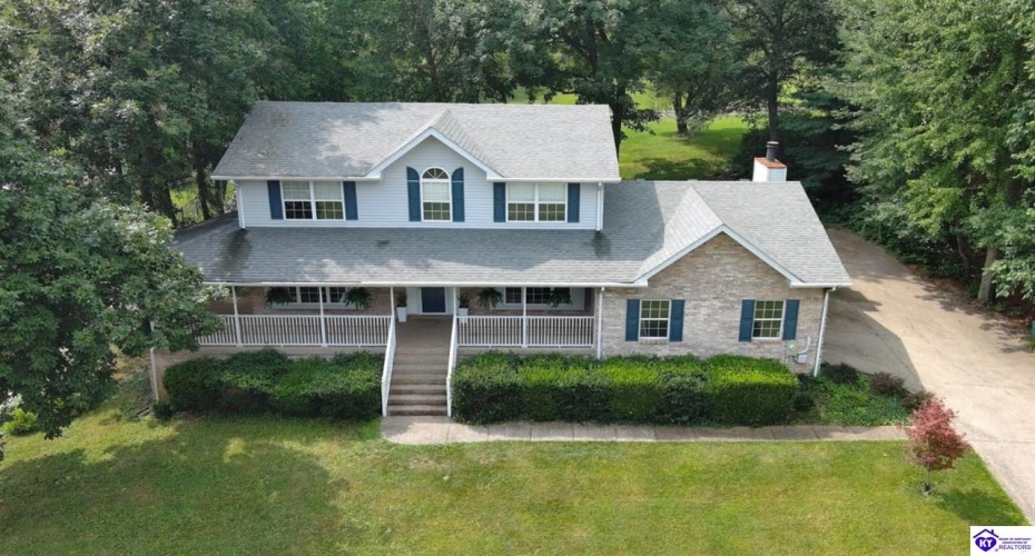 Greenview Circle, Elizabethtown, Kentucky 42701, ,3 BathroomsBathrooms,For Sale,Greenview Circle,HK24002763