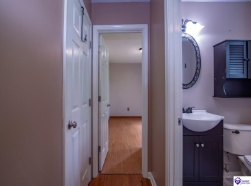 Greenview Circle, Elizabethtown, Kentucky 42701, ,3 BathroomsBathrooms,For Sale,Greenview Circle,HK24002763