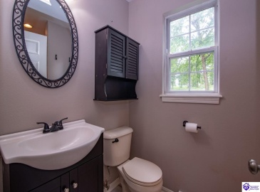 Greenview Circle, Elizabethtown, Kentucky 42701, ,3 BathroomsBathrooms,For Sale,Greenview Circle,HK24002763