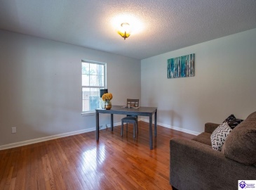 Greenview Circle, Elizabethtown, Kentucky 42701, ,3 BathroomsBathrooms,For Sale,Greenview Circle,HK24002763