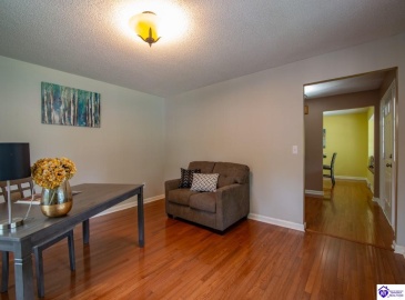 Greenview Circle, Elizabethtown, Kentucky 42701, ,3 BathroomsBathrooms,For Sale,Greenview Circle,HK24002763