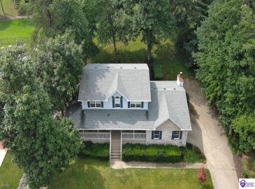 Greenview Circle, Elizabethtown, Kentucky 42701, ,3 BathroomsBathrooms,For Sale,Greenview Circle,HK24002763