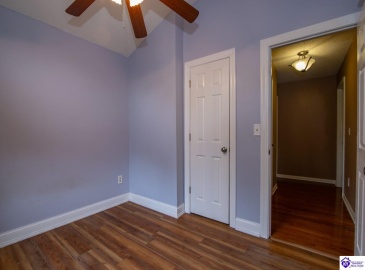 Greenview Circle, Elizabethtown, Kentucky 42701, ,3 BathroomsBathrooms,For Sale,Greenview Circle,HK24002763