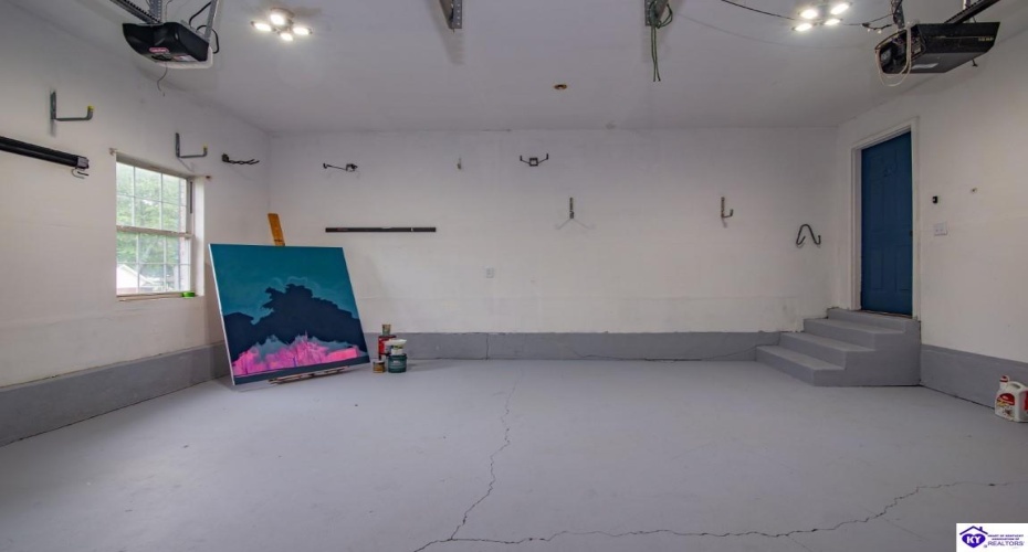 Greenview Circle, Elizabethtown, Kentucky 42701, ,3 BathroomsBathrooms,For Sale,Greenview Circle,HK24002763