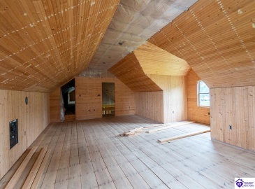 Charlie Moran Highway, Horse Cave, Kentucky 42749, ,2 BathroomsBathrooms,For Sale,Charlie Moran Highway,HK24002774