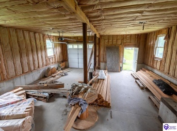 Charlie Moran Highway, Horse Cave, Kentucky 42749, ,2 BathroomsBathrooms,For Sale,Charlie Moran Highway,HK24002774