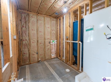 Charlie Moran Highway, Horse Cave, Kentucky 42749, ,2 BathroomsBathrooms,For Sale,Charlie Moran Highway,HK24002774