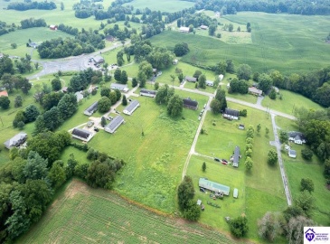 Charlie Moran Highway, Horse Cave, Kentucky 42749, ,2 BathroomsBathrooms,For Sale,Charlie Moran Highway,HK24002774