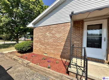 Greenbriar Court, Campbellsville, Kentucky 42718, ,1 BathroomBathrooms,For Sale,Greenbriar Court,HK24002625