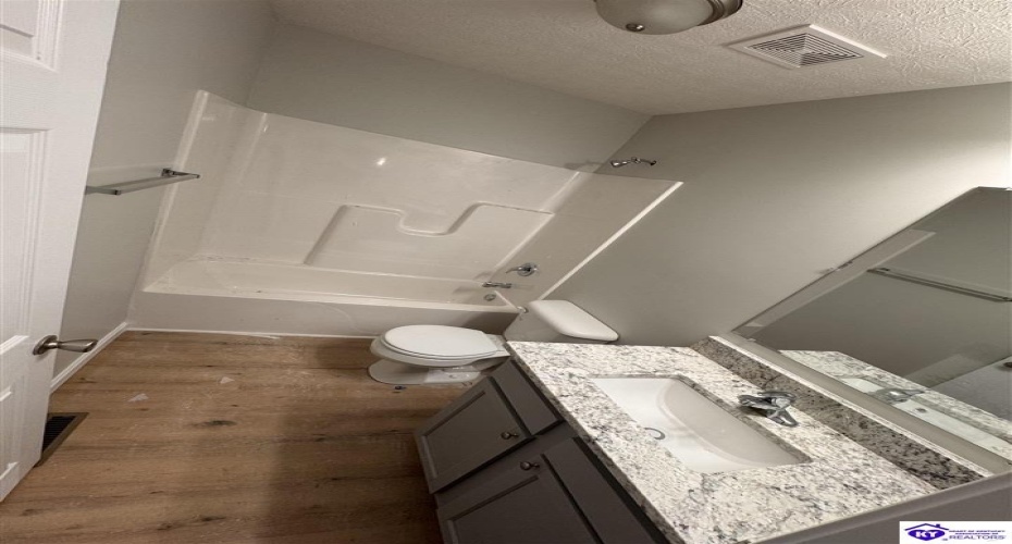 Mandan Ct, Guston, Kentucky 40142, ,2 BathroomsBathrooms,For Sale,Mandan Ct,HK24002792