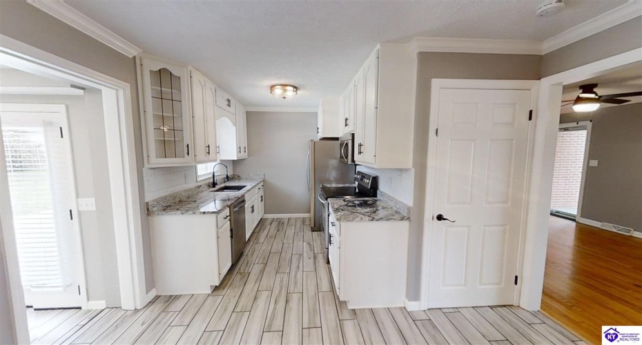 Indian Hills Drive, Elizabethtown, Kentucky 42701, ,2 BathroomsBathrooms,For Sale,Indian Hills Drive,HK24002801