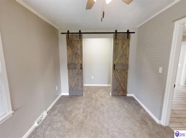 Indian Hills Drive, Elizabethtown, Kentucky 42701, ,2 BathroomsBathrooms,For Sale,Indian Hills Drive,HK24002801