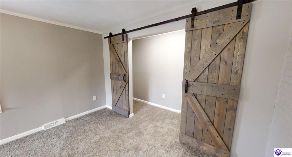 Indian Hills Drive, Elizabethtown, Kentucky 42701, ,2 BathroomsBathrooms,For Sale,Indian Hills Drive,HK24002801