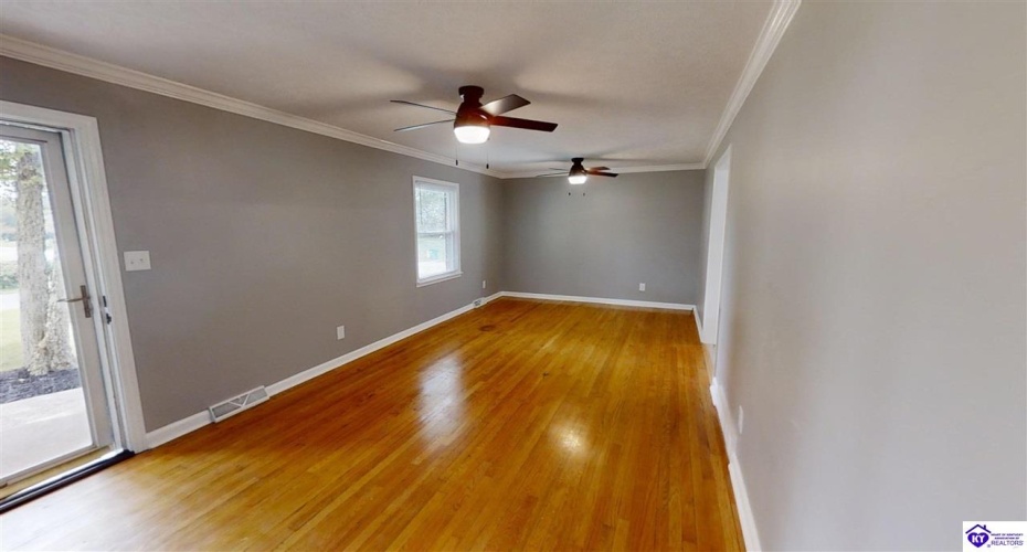 Indian Hills Drive, Elizabethtown, Kentucky 42701, ,2 BathroomsBathrooms,For Sale,Indian Hills Drive,HK24002801