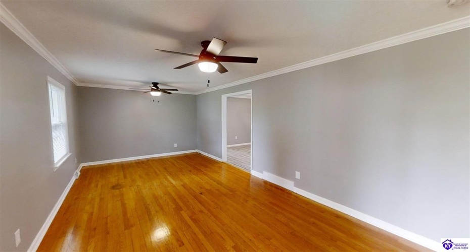 Indian Hills Drive, Elizabethtown, Kentucky 42701, ,2 BathroomsBathrooms,For Sale,Indian Hills Drive,HK24002801