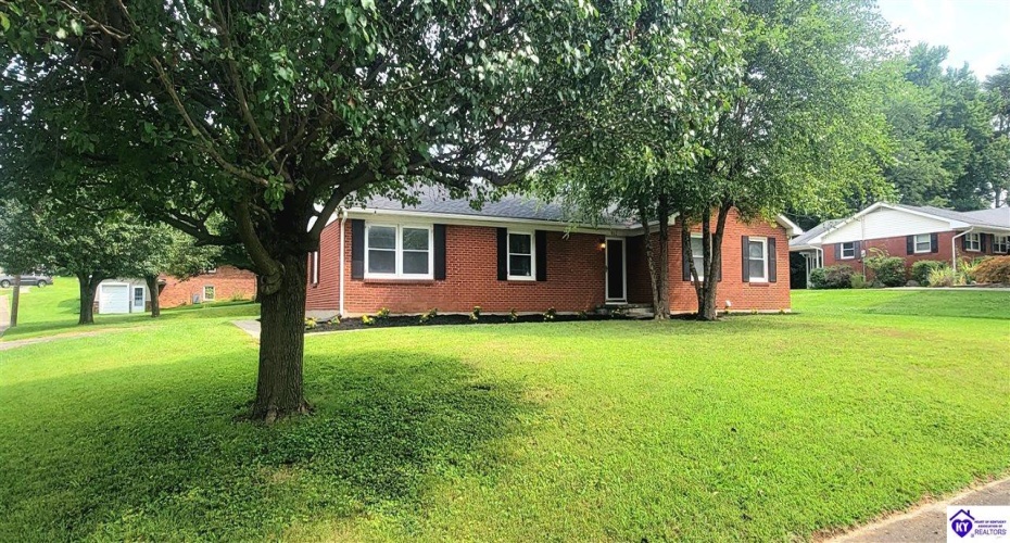 Indian Hills Drive, Elizabethtown, Kentucky 42701, ,2 BathroomsBathrooms,For Sale,Indian Hills Drive,HK24002801