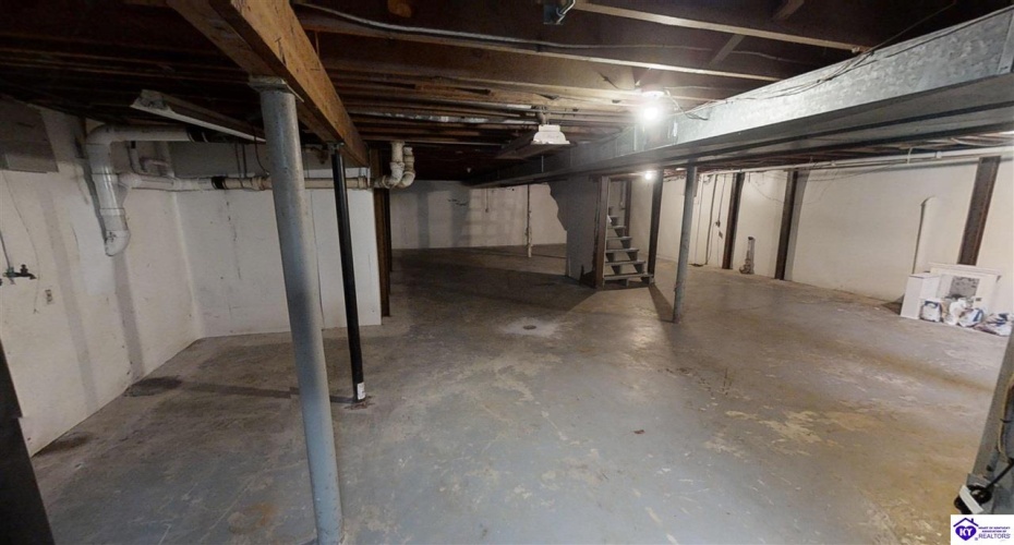 Indian Hills Drive, Elizabethtown, Kentucky 42701, ,2 BathroomsBathrooms,For Sale,Indian Hills Drive,HK24002801