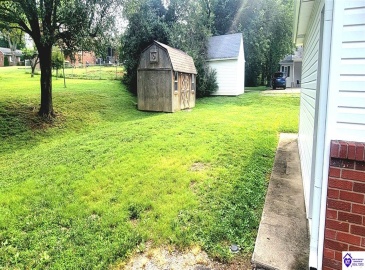 Indian Hills Drive, Elizabethtown, Kentucky 42701, ,2 BathroomsBathrooms,For Sale,Indian Hills Drive,HK24002801