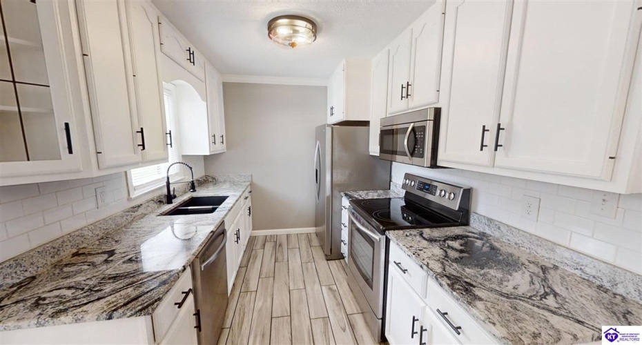 Indian Hills Drive, Elizabethtown, Kentucky 42701, ,2 BathroomsBathrooms,For Sale,Indian Hills Drive,HK24002801