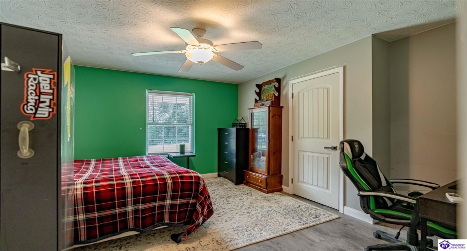 Wright Clark Cemetery Road, Cecilia, Kentucky 42724, ,5 BathroomsBathrooms,For Sale,Wright Clark Cemetery Road,HK24002803