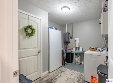 Wright Clark Cemetery Road, Cecilia, Kentucky 42724, ,5 BathroomsBathrooms,For Sale,Wright Clark Cemetery Road,HK24002803