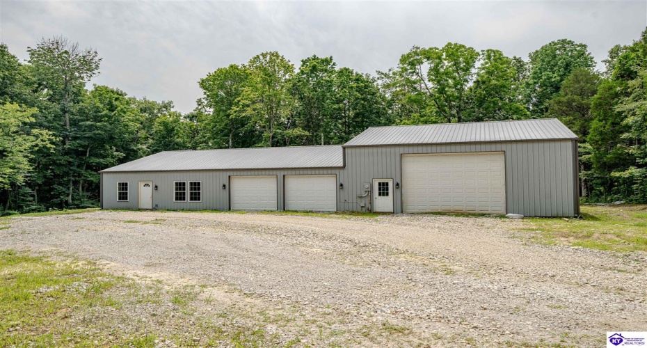 Wright Clark Cemetery Road, Cecilia, Kentucky 42724, ,5 BathroomsBathrooms,For Sale,Wright Clark Cemetery Road,HK24002803