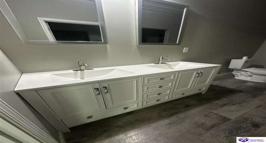 Wright Clark Cemetery Road, Cecilia, Kentucky 42724, ,5 BathroomsBathrooms,For Sale,Wright Clark Cemetery Road,HK24002803