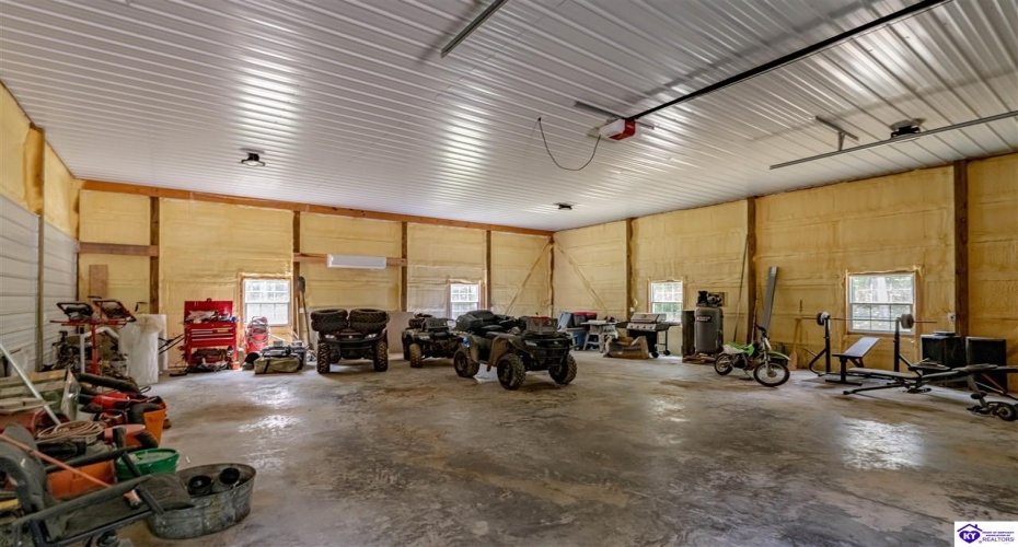 Wright Clark Cemetery Road, Cecilia, Kentucky 42724, ,5 BathroomsBathrooms,For Sale,Wright Clark Cemetery Road,HK24002803