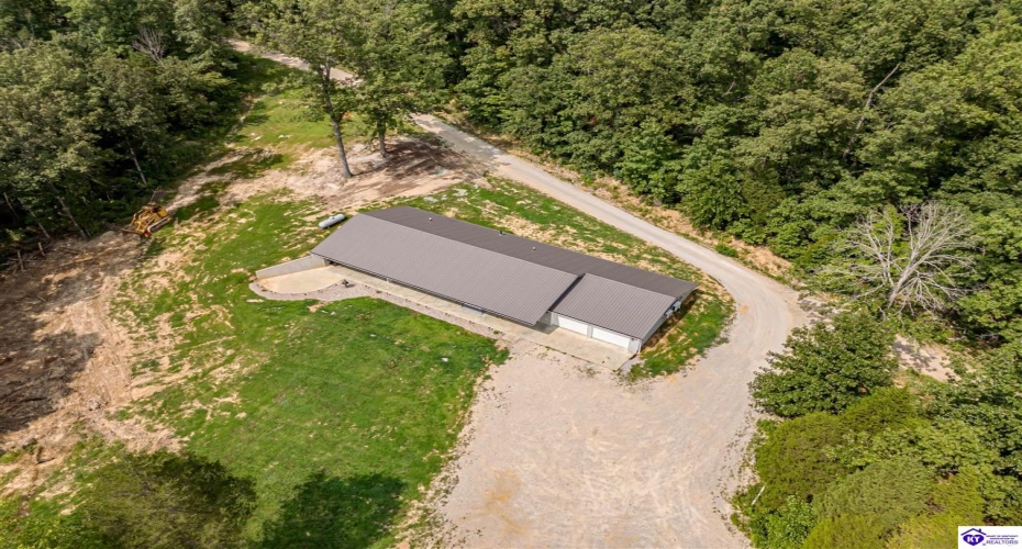 Wright Clark Cemetery Road, Cecilia, Kentucky 42724, ,5 BathroomsBathrooms,For Sale,Wright Clark Cemetery Road,HK24002803