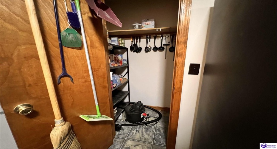 Sunnydale Road, Hartford, Kentucky 42347-0000, ,1 BathroomBathrooms,For Sale,Sunnydale Road,HK24002805