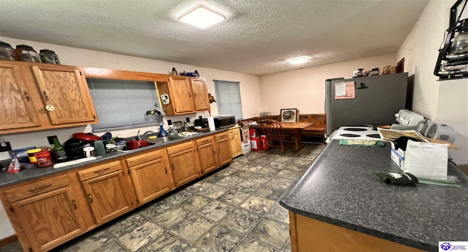 Sunnydale Road, Hartford, Kentucky 42347-0000, ,1 BathroomBathrooms,For Sale,Sunnydale Road,HK24002805